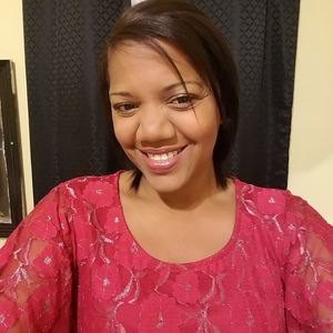 Meet your Posher, Yuneysy